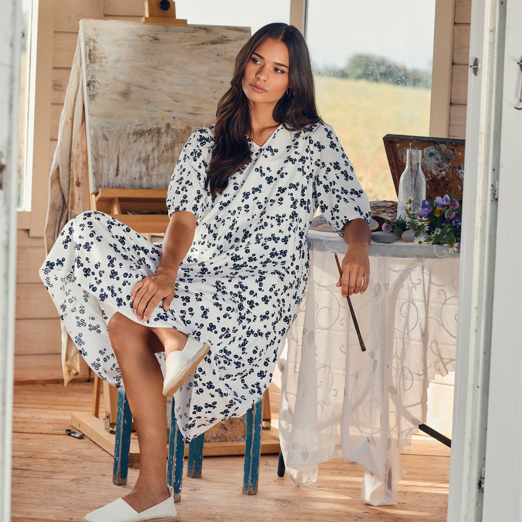 Kl�nning i h�rligt bomullstyg